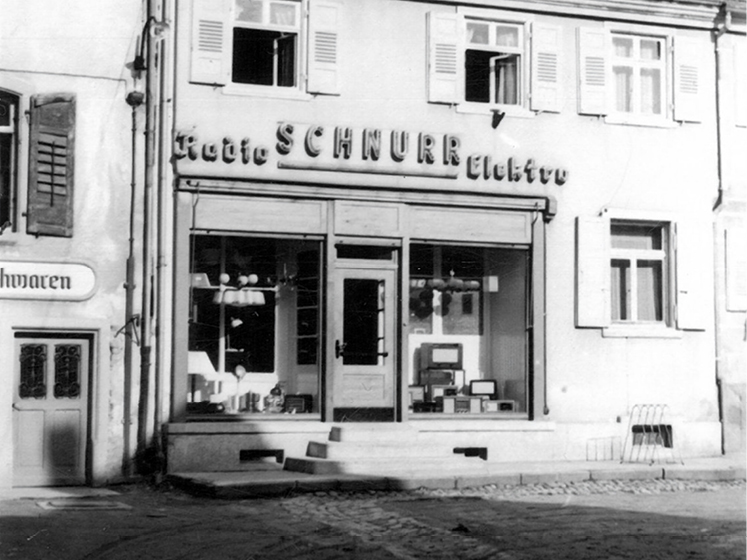 1933 zog Elektro Schnurr mit seinem Geschäft an den Kirchplatz mitten in Oberkirch. Foto: PR